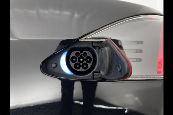 Tesla Model S 75D Base *AUT | PANO-WINDOW | LEATHER | AIR-SUSPENION | FULL-LED | NAVI-FULLMAP | KEYLESS | COMFORTSEATS | DIGI-COCKPIT |AUTO-PILOT | 19"ALU*