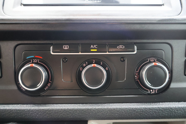 Volkswagen Transporter 2.0 TDI L2 H1 Airco