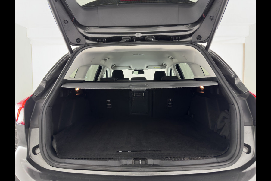 Ford FOCUS Wagon 1.0 EcoBoost Titanium X Business MHEV (INCL-BTW)  Aut. *DIGI-COCKPIT | FULL-LED | KEYLESS | CAMERA | NAVI-FULLMAP | HEATED-SPORTSEATS | DAB+ |  ECC | PDC | TOWBAR | LANE-ASSIST |  16''ALU*