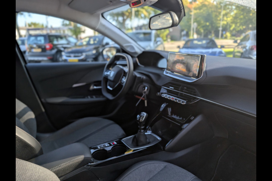 Peugeot e-208 EV Allure 50 kWh, Rijklaarprijs / 12 mnd Bovag garantie