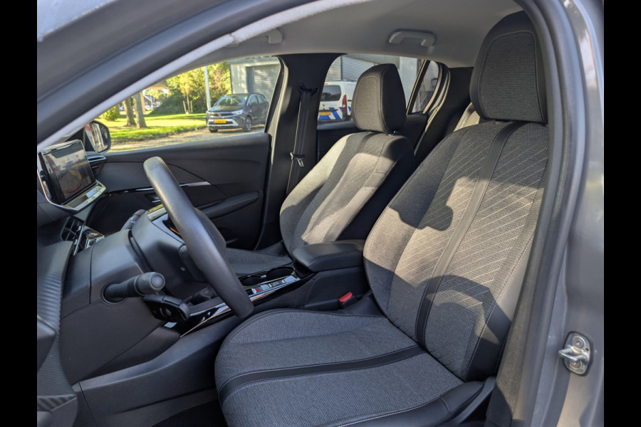 Peugeot e-208 EV Allure 50 kWh, Rijklaarprijs / 12 mnd Bovag garantie