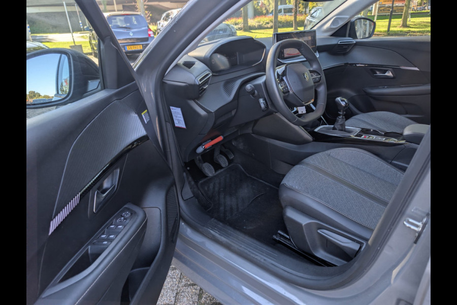 Peugeot e-208 EV Allure 50 kWh, Rijklaarprijs / 12 mnd Bovag garantie