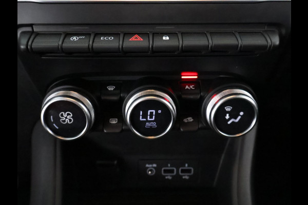 Renault Captur 1.0 TCe 100 Intens . GARANTIE TOT 02-2030* . NAVIGATIE . PARKEERSENSOREN ACHTER . CRUISE CONTROL .
