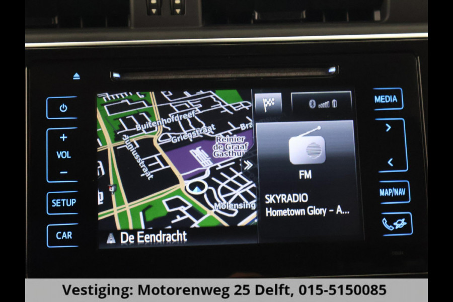 Toyota Auris 1.8 HYBRIDE EXECUTIVE AUTOMAAT GARANTIE 2029! CAMERA.STOELVERWARMING . NAVIGATIE . CRUISE CONTROL .