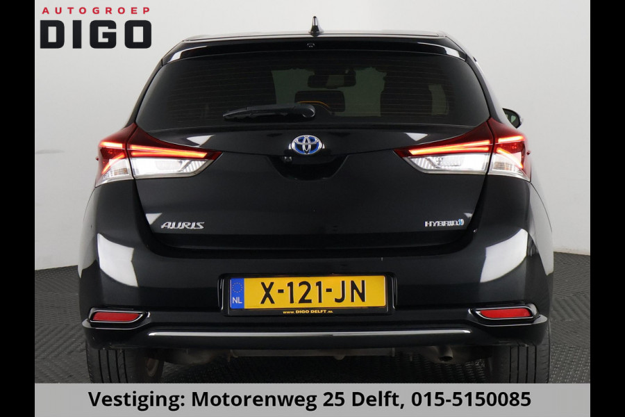 Toyota Auris 1.8 HYBRIDE EXECUTIVE AUTOMAAT GARANTIE 2029! CAMERA.STOELVERWARMING . NAVIGATIE . CRUISE CONTROL .