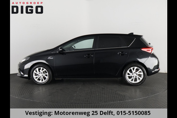 Toyota Auris 1.8 HYBRIDE EXECUTIVE AUTOMAAT GARANTIE 2029! CAMERA.STOELVERWARMING . NAVIGATIE . CRUISE CONTROL .