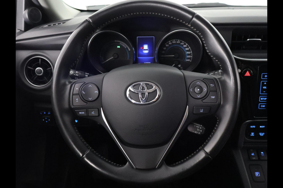 Toyota Auris 1.8 HYBRIDE EXECUTIVE AUTOMAAT GARANTIE 2029! CAMERA.STOELVERWARMING . NAVIGATIE . CRUISE CONTROL .