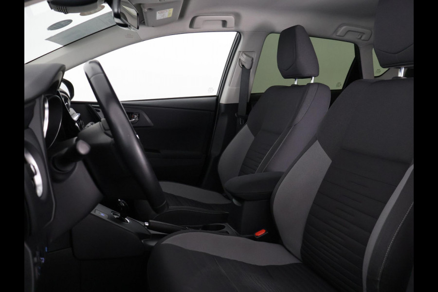 Toyota Auris 1.8 HYBRIDE EXECUTIVE AUTOMAAT GARANTIE 2029! CAMERA.STOELVERWARMING . NAVIGATIE . CRUISE CONTROL .