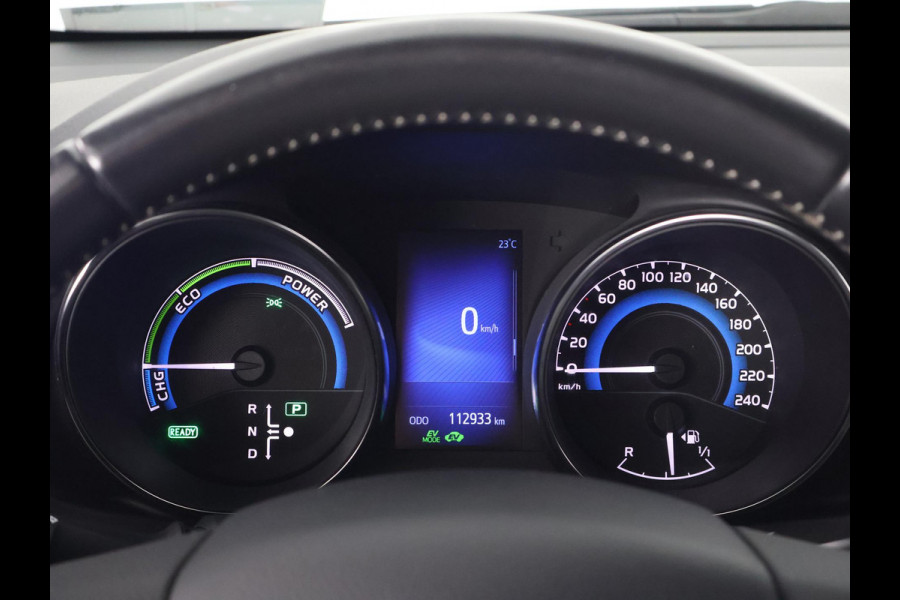 Toyota Auris 1.8 HYBRIDE EXECUTIVE AUTOMAAT GARANTIE 2029! CAMERA.STOELVERWARMING . NAVIGATIE . CRUISE CONTROL .