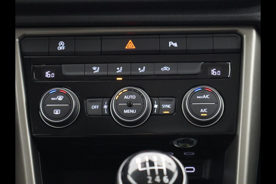 Volkswagen T-Roc 1.0 TSI STYLE 100% OH.GARANTIE TOT 10-2031* BLACKLINE .NAVI.PDC V+A.URANO GREY !
