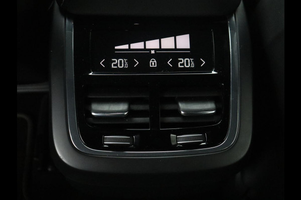 Volvo XC60 2.0 B5 R-Design | Trekhaak | Pano-Dak | LED | Harman Kardon Sound | 360 Camera