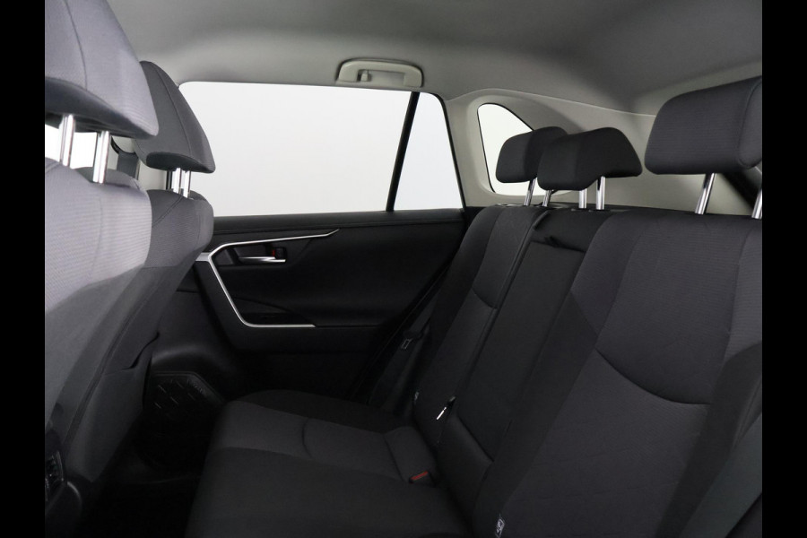 Toyota RAV4 2.5 HYBRID BI-TONE BLACKSTYLE GARANTIE 9-2030* PDC VOOR & ACHTER . APPLE CARPLAY & ANDROID AUTO .