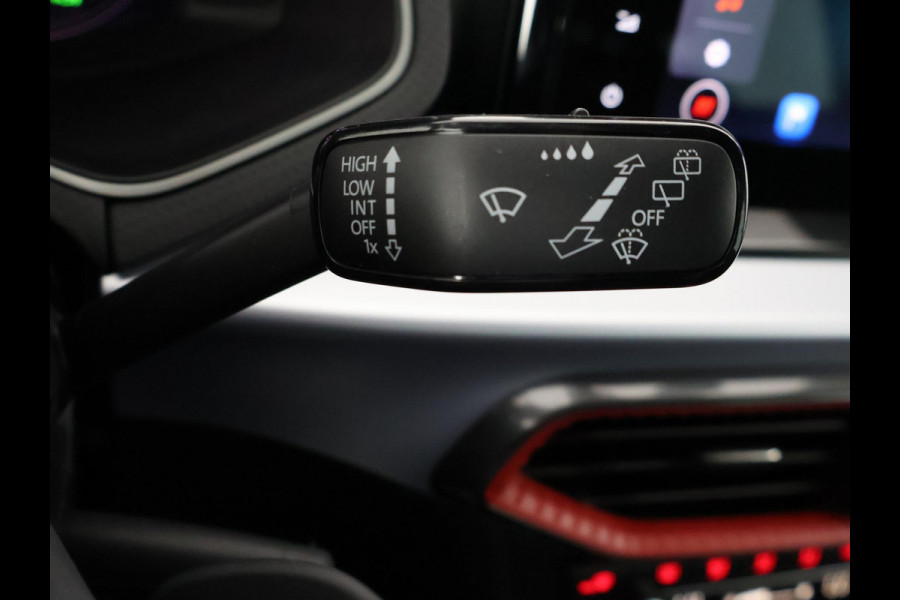Seat Arona 1.0 TSI FR BUS.BLACKLINE AUTOMAAT GARANTIE 5-2034* . APPLE CARPLAY & ANDRIOD AUTO . PARKEERSENSOREN V & A . STOELVERWARMING