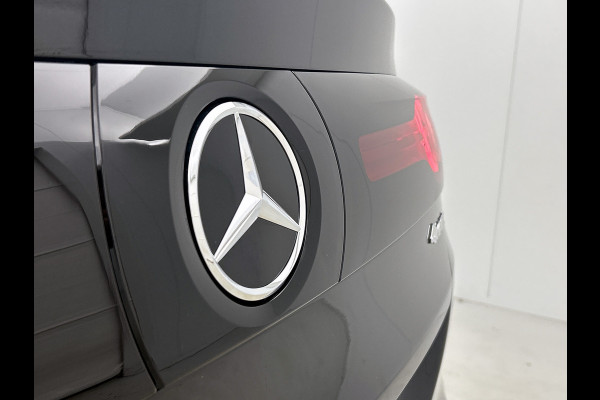 Mercedes-Benz C-Klasse 400 4MATIC Business Solution Luxury 94 kWh | Plus pakket | Parkeerpakket | Vast panoramadak | 19” multispaaks lichtmetalen velgen | URBAN GUARD |