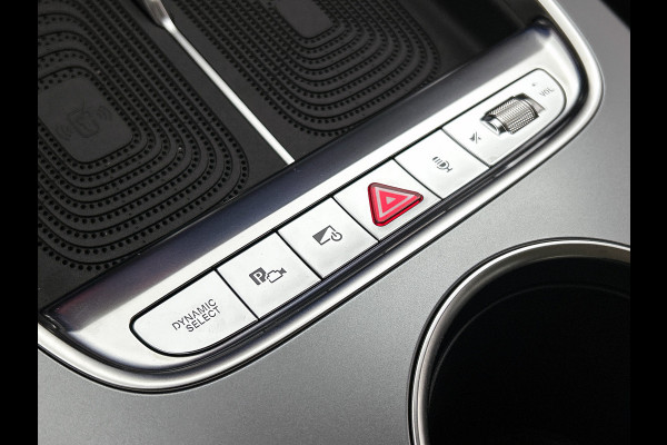 Mercedes-Benz C-Klasse 400 4MATIC Business Solution Luxury 94 kWh | Plus pakket | Parkeerpakket | Vast panoramadak | 19” multispaaks lichtmetalen velgen | URBAN GUARD |