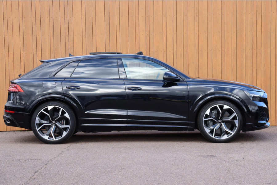Audi RSQ8 4.0TFSI quattro Dynamic plus Exclusive Keramisch B&O trekhaak schuifdak massage hud enz.