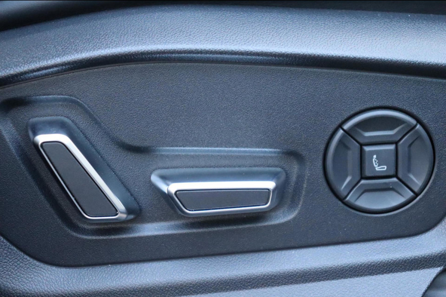 Audi RSQ8 4.0TFSI quattro Dynamic plus Exclusive Keramisch B&O trekhaak schuifdak massage hud enz.
