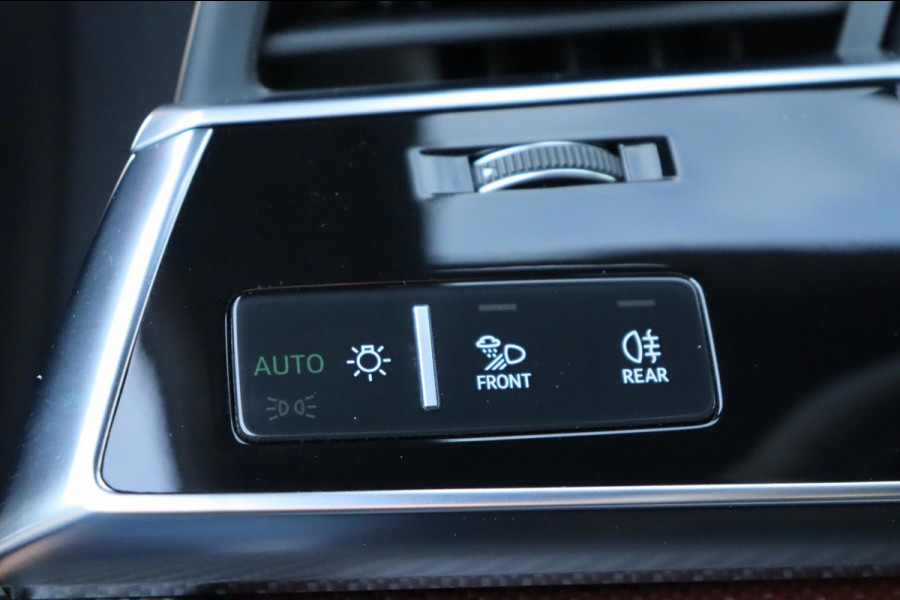 Audi RSQ8 4.0TFSI quattro Dynamic plus Exclusive Keramisch B&O trekhaak schuifdak massage hud enz.