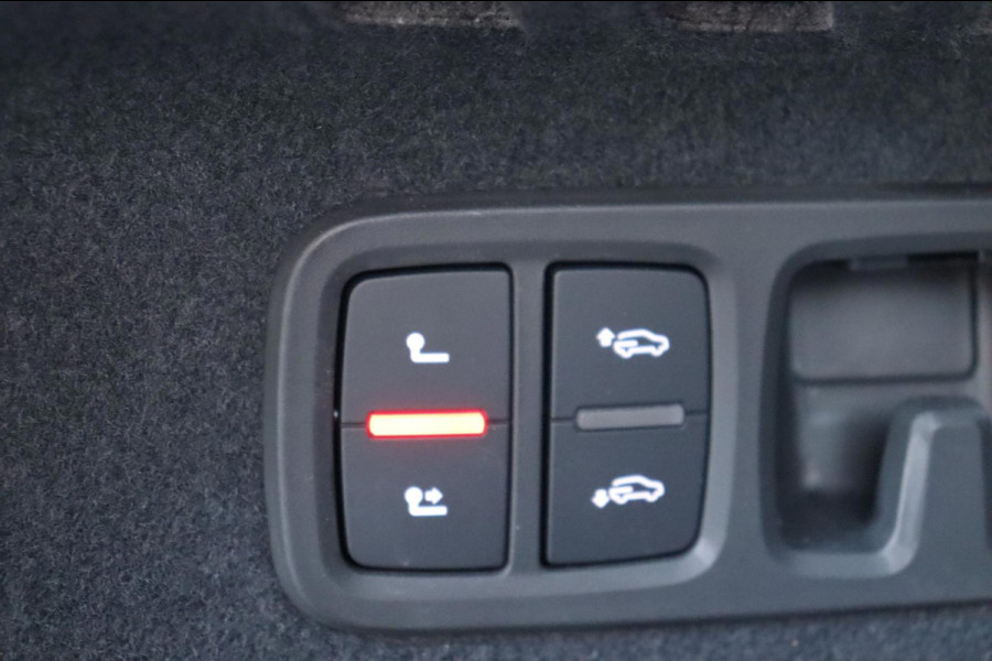 Audi RSQ8 4.0TFSI quattro Dynamic plus Exclusive Keramisch B&O trekhaak schuifdak massage hud enz.