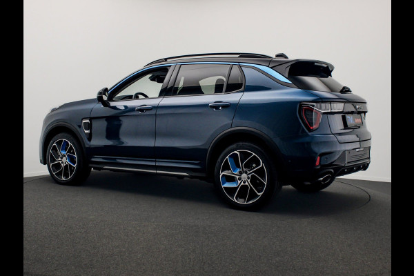 Lynk & Co 01 1.5 261PK Plug-in Hybrid *Zwarte Hemel* 360° Camera Pano/dak Apple/Carplay Adaptive/Cruise