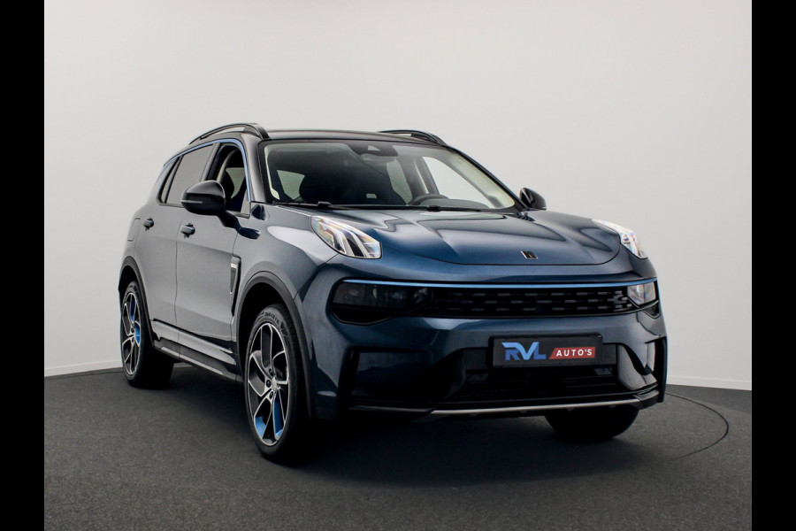 Lynk & Co 01 1.5 261PK Plug-in Hybrid *Zwarte Hemel* 360° Camera Pano/dak Apple/Carplay Adaptive/Cruise