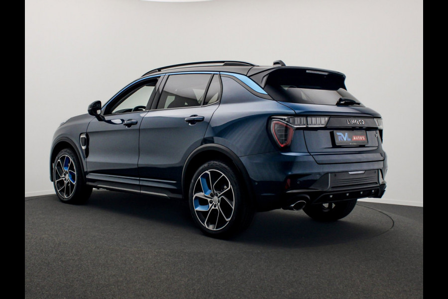 Lynk & Co 01 1.5 261PK Plug-in Hybrid *Zwarte Hemel* 360° Camera Pano/dak Apple/Carplay Adaptive/Cruise