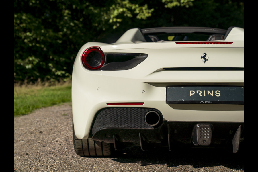 Ferrari 488 3.9 Spider HELE | Carbon ext. | New Power 06-2028 | Lift | CarPlay