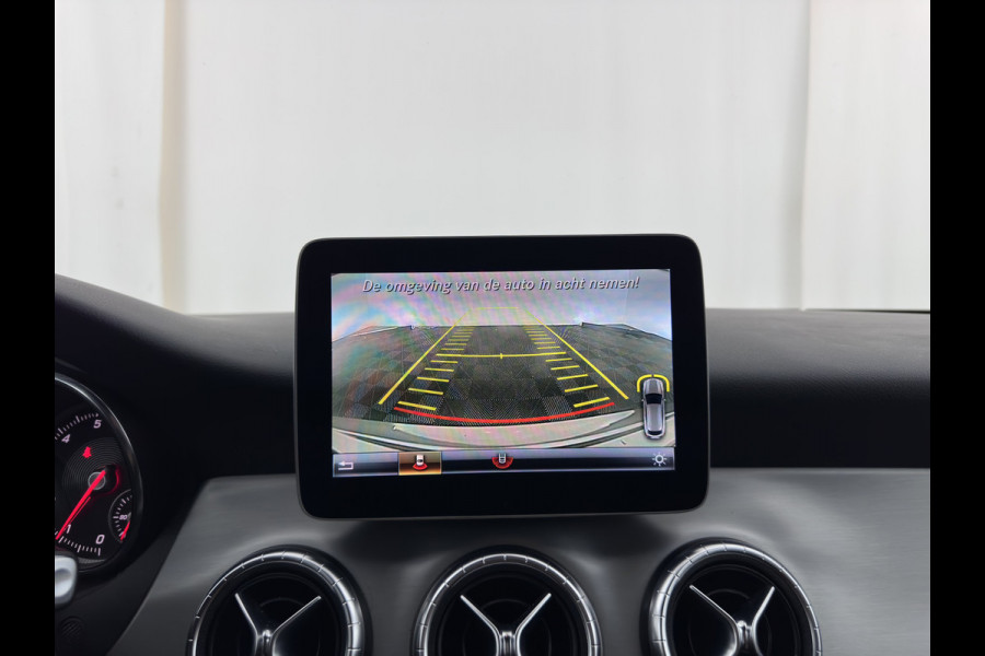 Mercedes-Benz CLA-Klasse Shooting Brake 180 Business Solution AMG *AUT | LEATHER-MICROFIBRE | FULL-LED | HEATED-SPORTSEATS | AMBIENTLIGHT | NAVI-FULLMAP | CAMERA | PRIVACY-GLASS | 18''ALU*