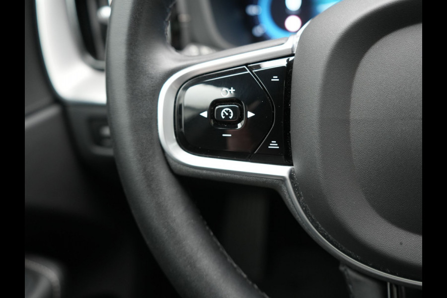 Volvo XC60 T8 AWD Plus Dark LONG RANGE PHEV 456pk Dealer O.H | Panodak | 360 Camera | Adaptive Cruise | Head Up | Adaptieve Full LED Koplampen |  Sportstoelen Memory & Verwarmd | Google Assistant | Apple Carplay | Keyless | Navigatie | Virtual | DAB |  Plug In Hybrid |