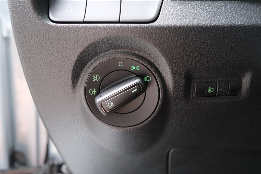 Škoda Fabia Combi 1.0 TSI Ambition - N.A.P. Airco, Cruise, Navi, PDC, Carplay.