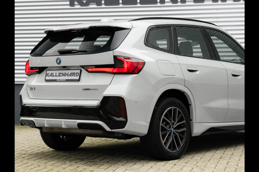 BMW X1 xDrive25e M-Sport - Stoelverwarming - Camera - Adaptive LED
