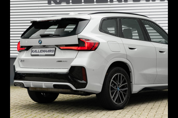 BMW X1 xDrive25e M-Sport - Stoelverwarming - Camera - Adaptive LED