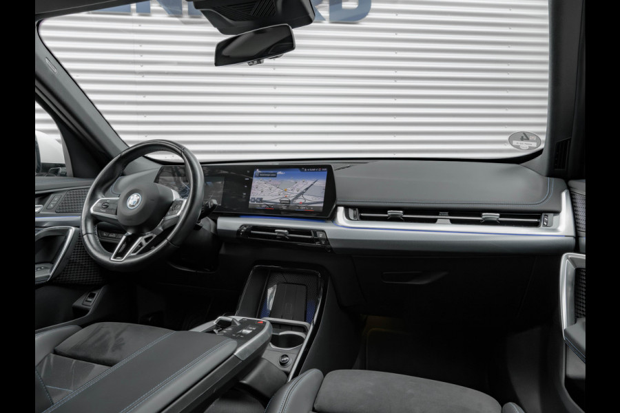 BMW X1 xDrive25e M-Sport - Stoelverwarming - Camera - Adaptive LED