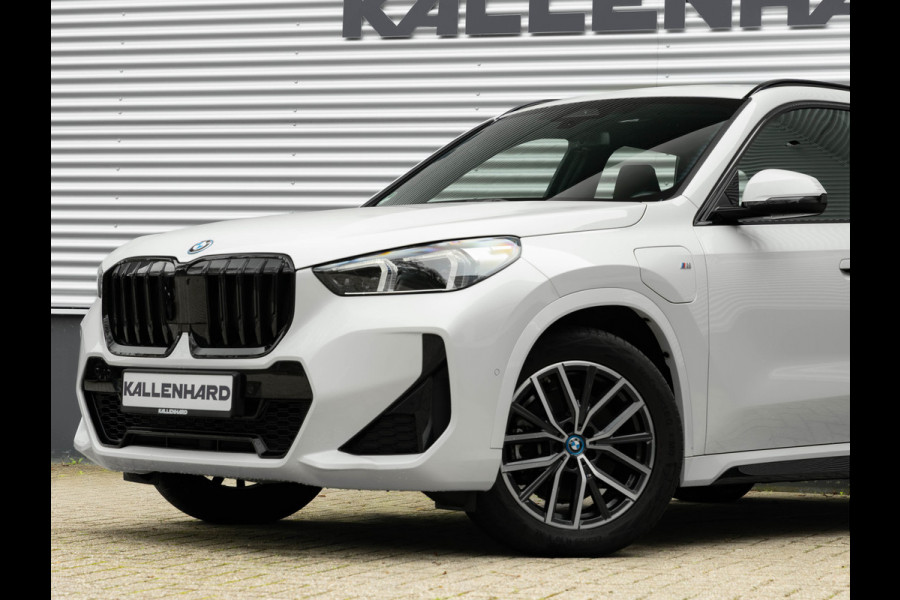 BMW X1 xDrive25e M-Sport - Stoelverwarming - Camera - Adaptive LED