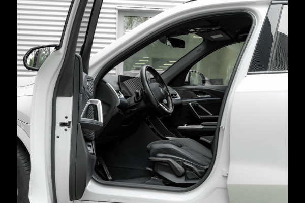 BMW X1 xDrive25e M-Sport - Stoelverwarming - Camera - Adaptive LED