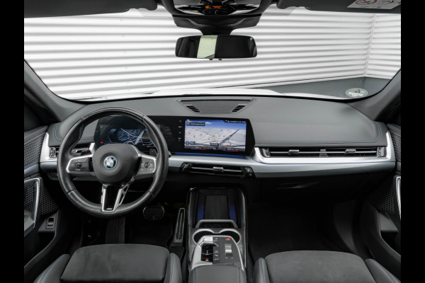 BMW X1 xDrive25e M-Sport - Stoelverwarming - Camera - Adaptive LED