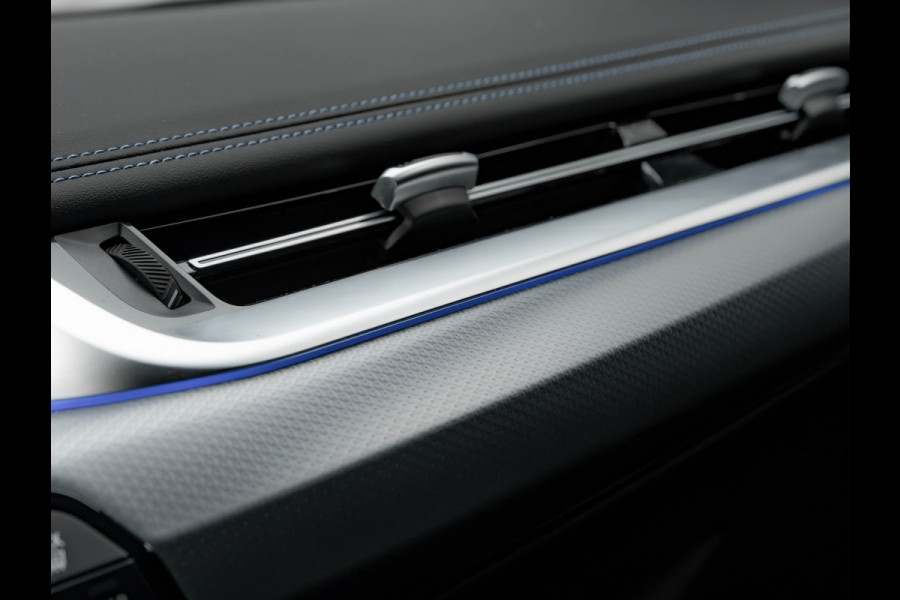 BMW X1 xDrive25e M-Sport - Stoelverwarming - Camera - Adaptive LED