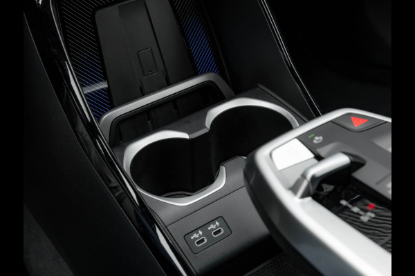 BMW X1 xDrive25e M-Sport - Stoelverwarming - Camera - Adaptive LED