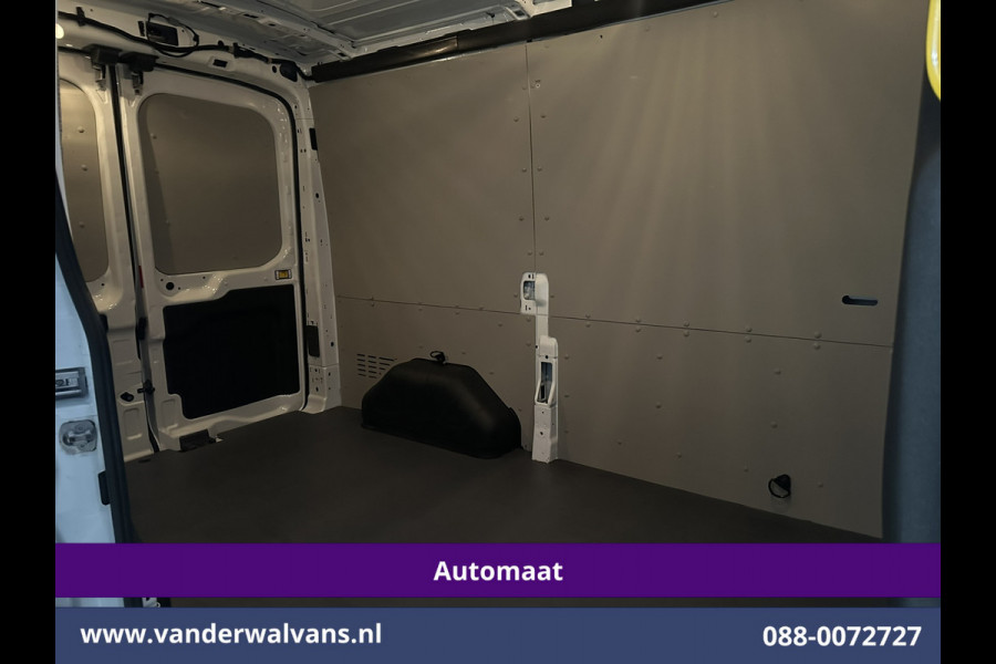 Ford Transit 2.0 TDCI 131pk Automaat L2H2 Euro6 Airco | Navigatie | Cruisecontrol Dakdraagsysteem met Ladderhouder, Android Auto, Parkeersensoren, Bijrijdersbank