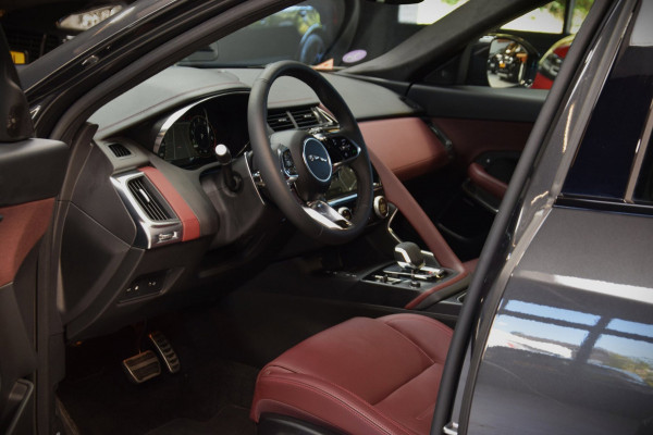 Jaguar E-Pace 1.5 P270e R-Dynamic HSE Navi|Leder|1e Eig|Dealer Onderhouden|Org.NL|Nwp.80.000|ACC|Head Up