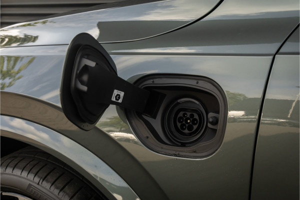 Volvo XC90 2.0 T8 Plug-in hybrid AWD Ultra Dark Luchtvering- Bowers & Wilkins