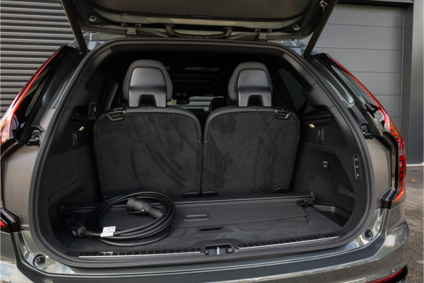 Volvo XC90 2.0 T8 Plug-in hybrid AWD Ultra Dark Luchtvering- Bowers & Wilkins