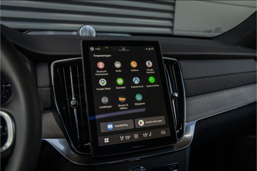 Volvo XC90 2.0 T8 Plug-in hybrid AWD Ultra Dark Luchtvering- Bowers & Wilkins