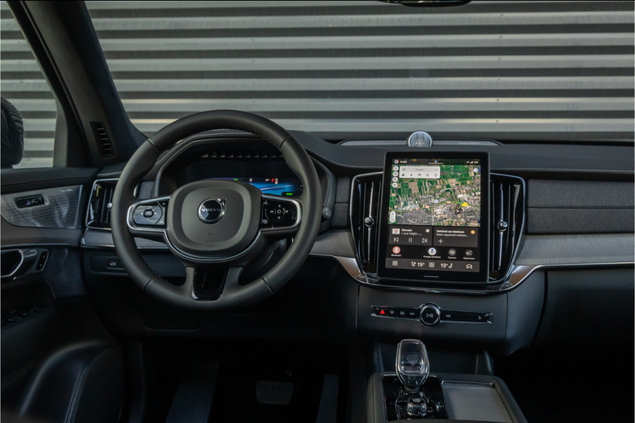 Volvo XC90 2.0 T8 Plug-in hybrid AWD Ultra Dark Luchtvering- Bowers & Wilkins