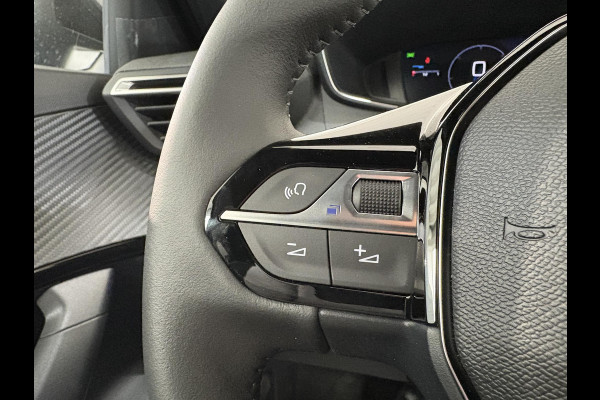 Peugeot 2008 1.2 Hybrid 145 GT .