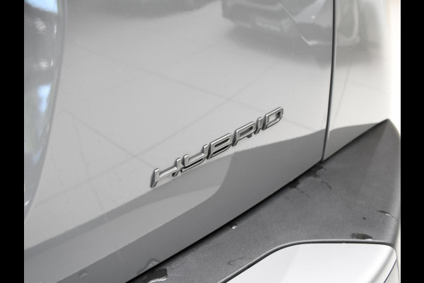 Peugeot 2008 1.2 Hybrid 145 GT .