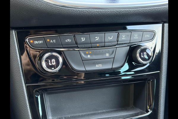 Opel Astra Sports Tourer 1.2 Business Elegance ✓1e Eigenaar✓110pk✓Carplay✓Camera✓Navi✓Clima✓Cruise✓Halfleder✓Comfortstoel✓Pdc V+A✓6 Bak✓Dealer Onderhouden✓Keyless✓Lm velgen✓N.A.P✓Apk tot 06-2027