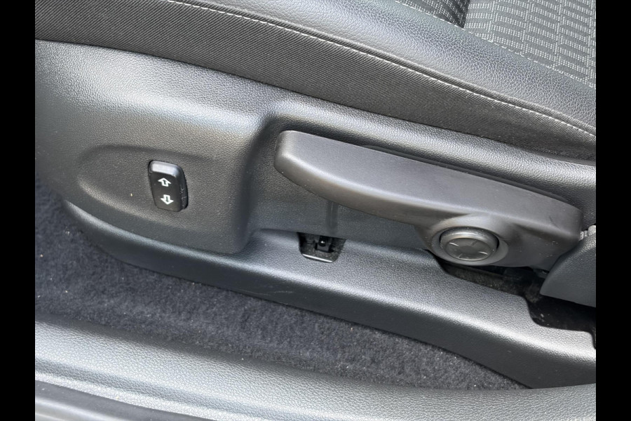 Opel Astra Sports Tourer 1.2 Business Elegance ✓1e Eigenaar✓110pk✓Carplay✓Camera✓Navi✓Clima✓Cruise✓Halfleder✓Comfortstoel✓Pdc V+A✓6 Bak✓Dealer Onderhouden✓Keyless✓Lm velgen✓N.A.P✓Apk tot 06-2027