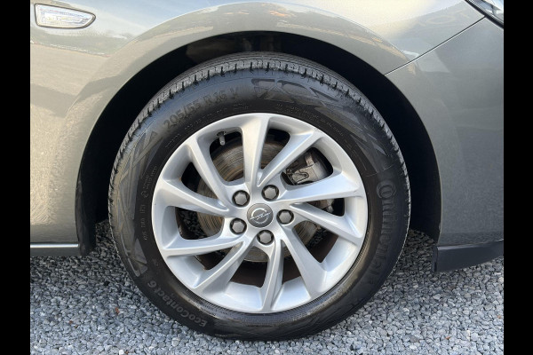 Opel Astra Sports Tourer 1.2 Business Elegance ✓1e Eigenaar✓110pk✓Carplay✓Camera✓Navi✓Clima✓Cruise✓Halfleder✓Comfortstoel✓Pdc V+A✓6 Bak✓Dealer Onderhouden✓Keyless✓Lm velgen✓N.A.P✓Apk tot 06-2027