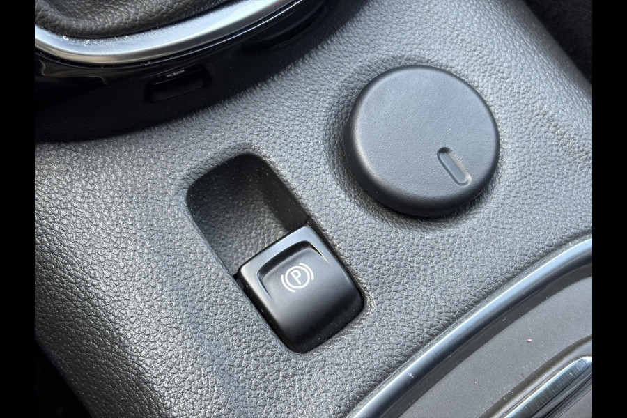 Opel Astra Sports Tourer 1.2 Business Elegance ✓1e Eigenaar✓110pk✓Carplay✓Camera✓Navi✓Clima✓Cruise✓Halfleder✓Comfortstoel✓Pdc V+A✓6 Bak✓Dealer Onderhouden✓Keyless✓Lm velgen✓N.A.P✓Apk tot 06-2027
